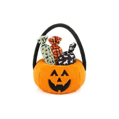 PLAY Howl-o-ween Treat Basket